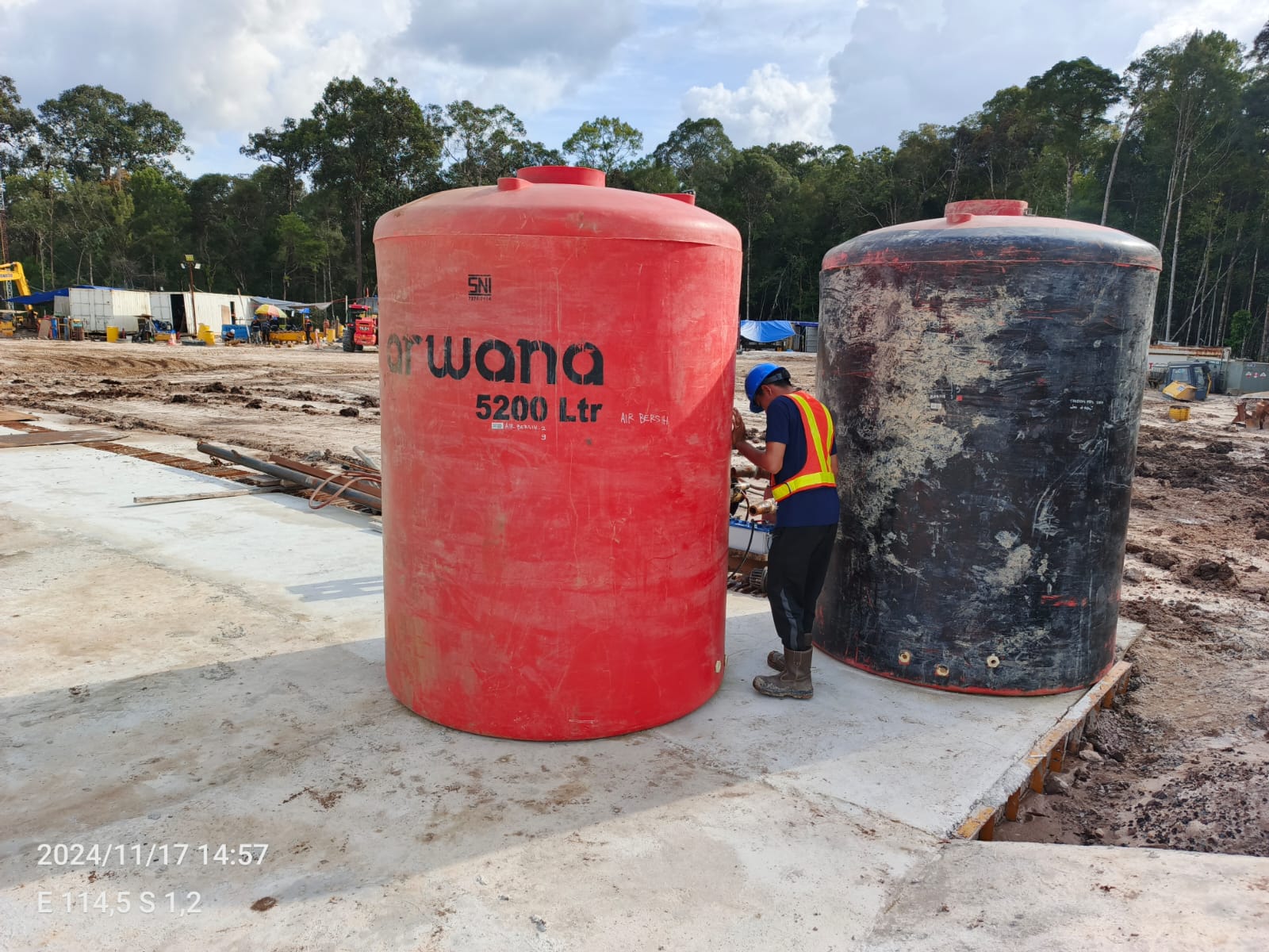 WhatsApp Image 2025-10-08 at 21.16.22 (2)