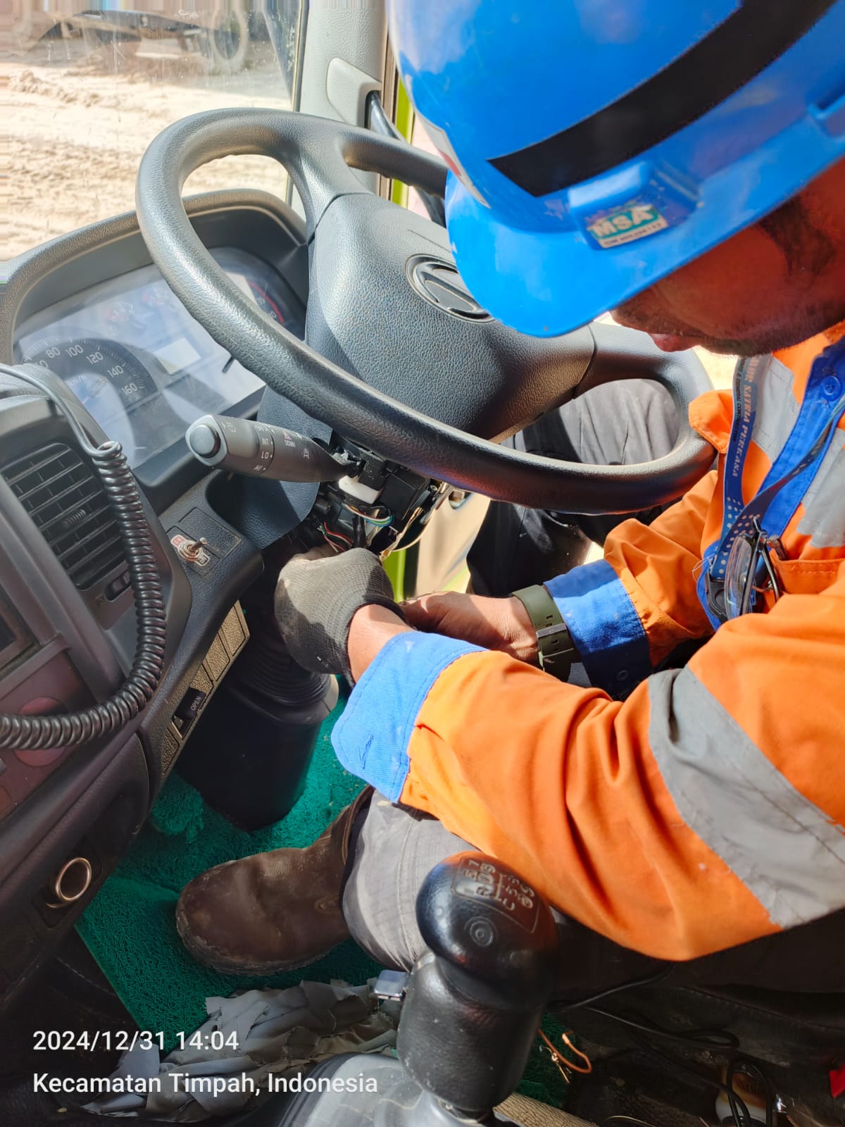 WhatsApp Image 2025-10-08 at 21.17.22 (1)